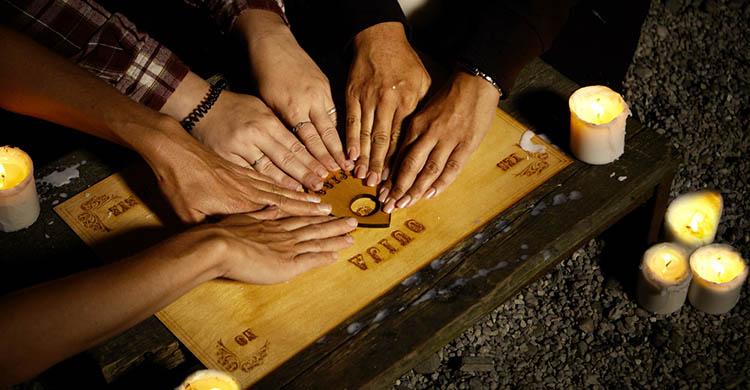 5 curiosidades sobre o ouija, o tabuleiro dos espíritos-0